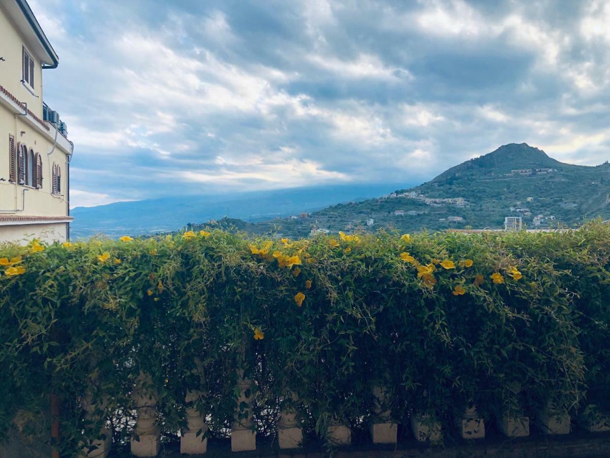 Le Nuove Porte Di Taormina Exterior photo